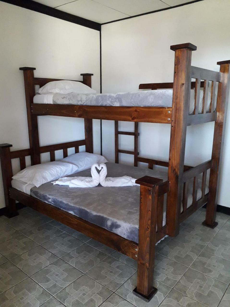 Hostel California Monteverde Eksteriør bilde